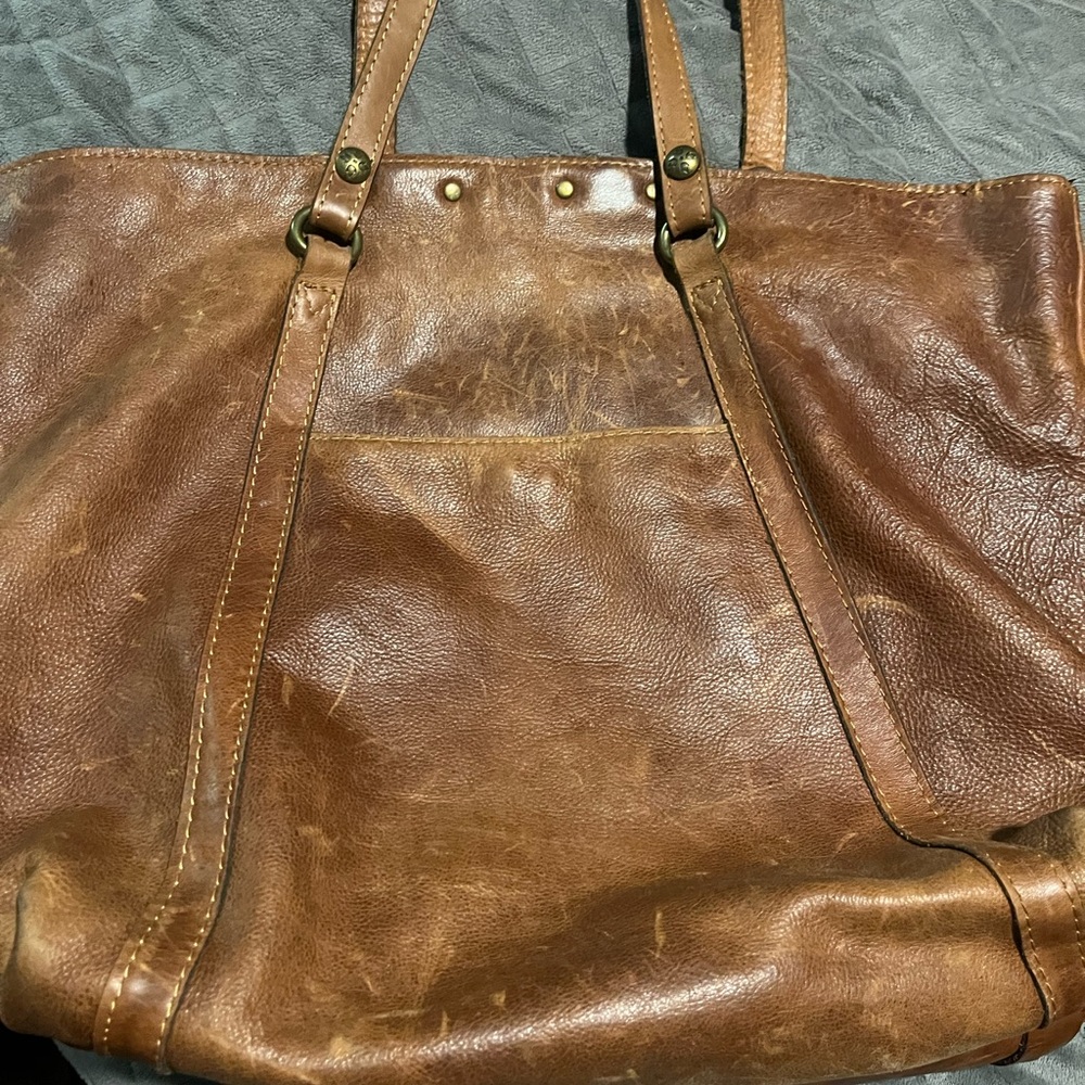 Patricia Nash leather Purse